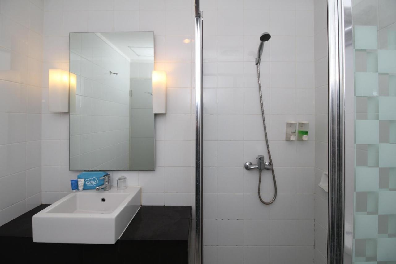 Airy Glodok Pinangsia Raya Jakarta Hotel ภายนอก รูปภาพ