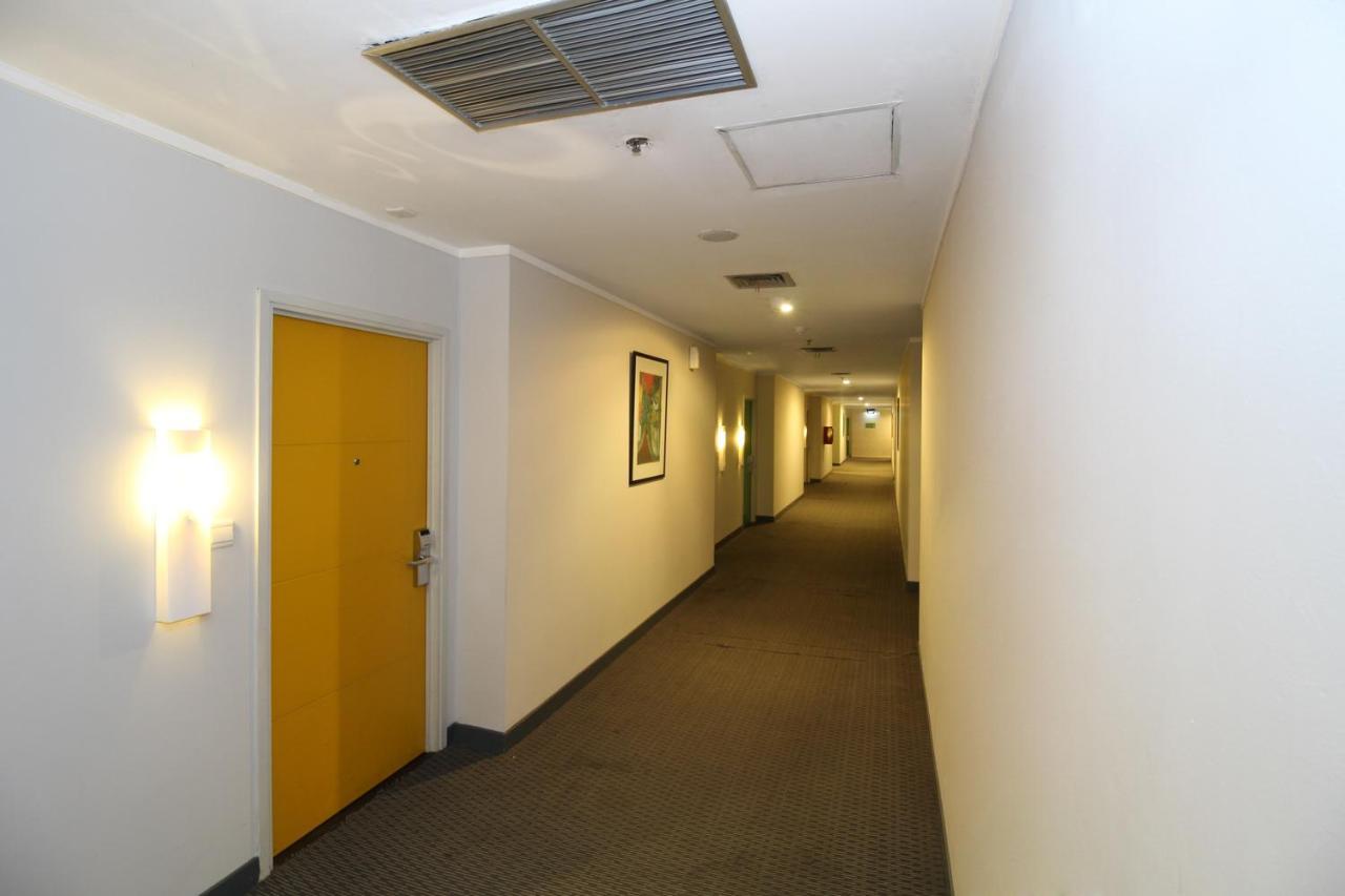 Airy Glodok Pinangsia Raya Jakarta Hotel ภายนอก รูปภาพ